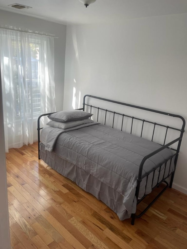 81 Summer Ave in Newark, NJ - Building Photo - Building Photo