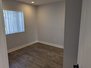 2614 Chariton St, Unit 2616 in Los Angeles, CA - Building Photo - Building Photo