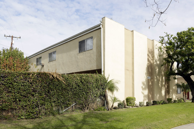 Palm Tree Gardens (por) in Orange, CA - Building Photo - Building Photo