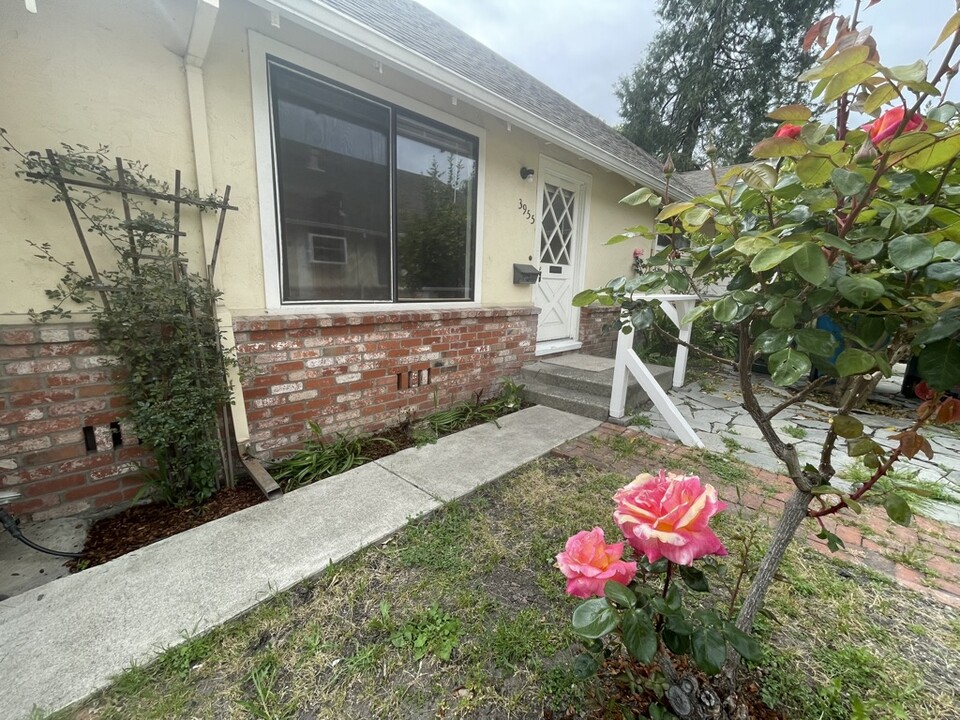3955 Princeton Dr, Unit 3955 Princeton Drive in Santa Rosa, CA - Building Photo