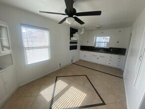 664 W Ave J in Lancaster, CA - Building Photo - Building Photo