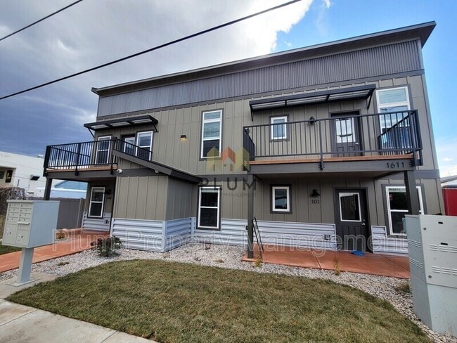 property at 1611 Montana St