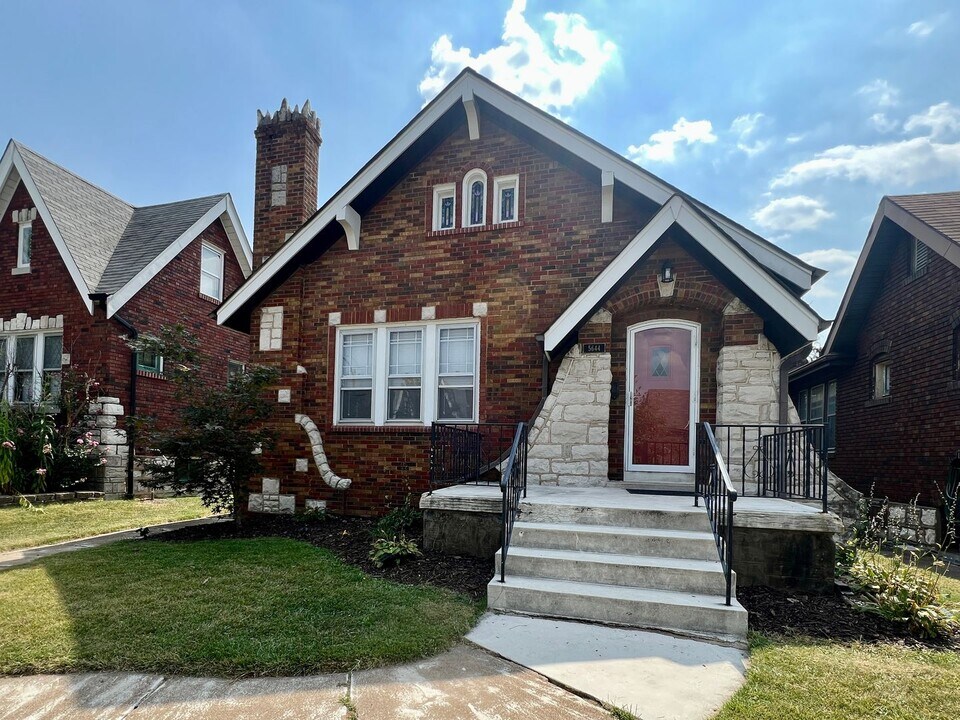 5644 Milentz Ave in St. Louis, MO - Building Photo