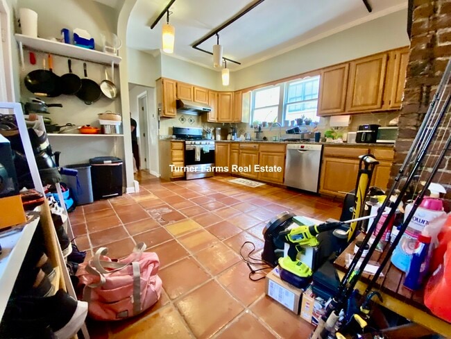 95 Wallace St, Unit 1