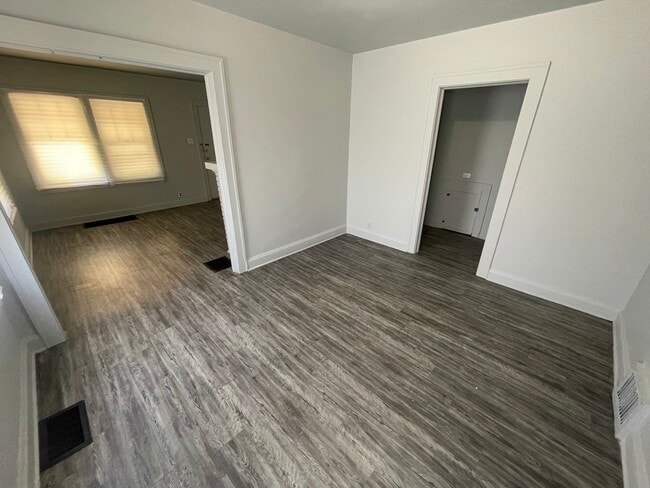 1207 Cleveland Ave in Danville, IL - Building Photo - Building Photo
