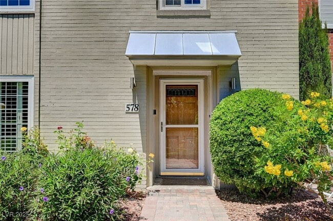 property at 578 Tam O Shanter