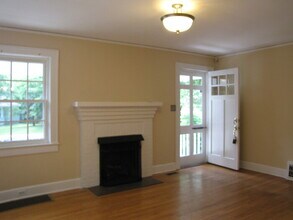 1024 Starlight Dr in Durham, NC - Building Photo - Building Photo