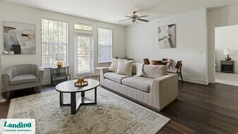 7373 Valley View Ln in Dallas, TX - Building Photo