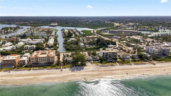 512 1st St in Indian Rocks Beach, FL - Building Photo - Building Photo