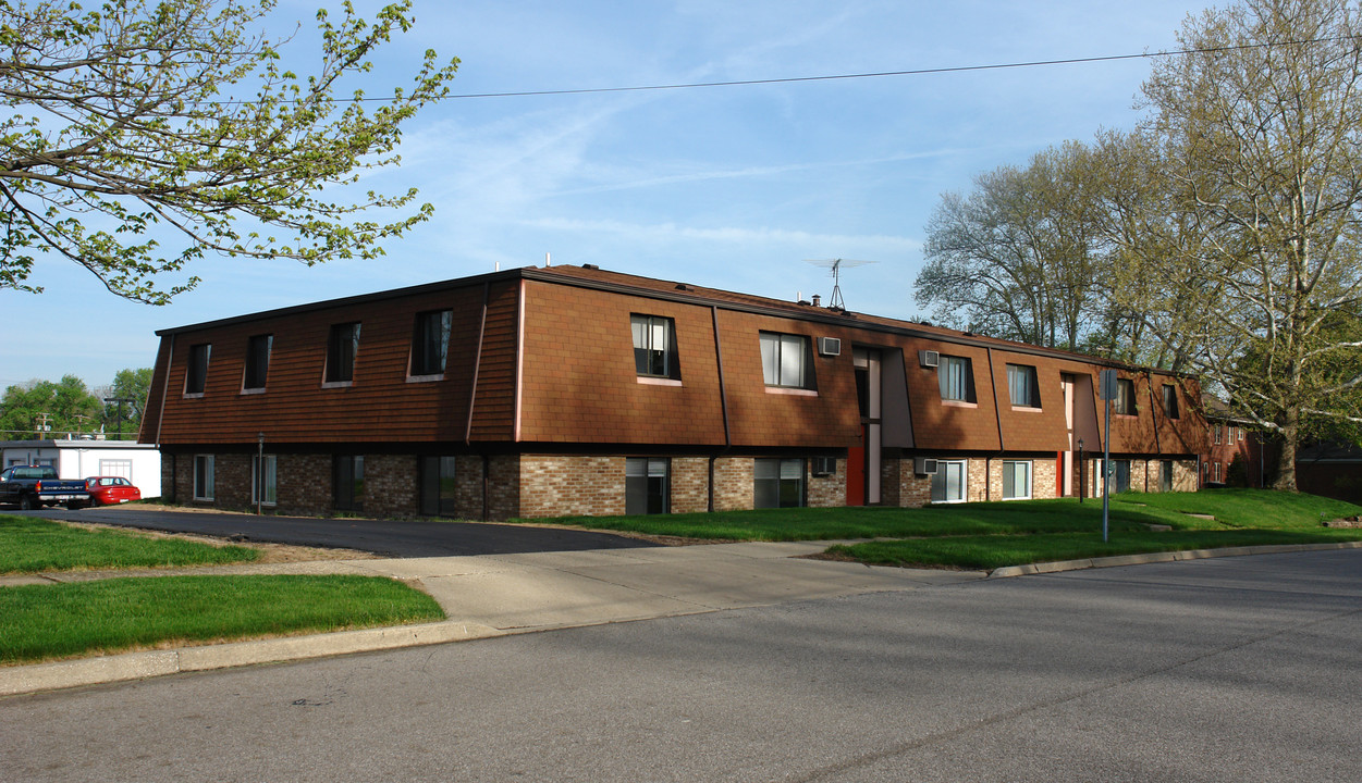 1560 20th St in Cuyahoga Falls, OH - Building Photo