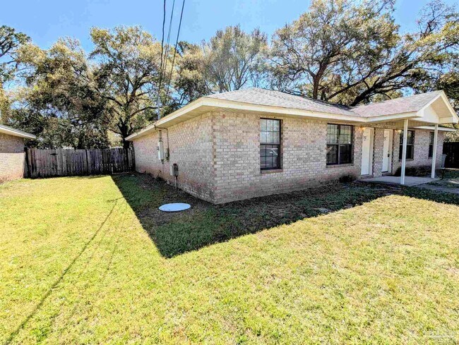 912 Rentz Ave in Pensacola, FL - Building Photo - Building Photo