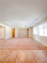 6811 Desert Island St in Las Vegas, NV - Building Photo - Building Photo