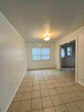 825 N Raynor Ave in Joliet, IL - Building Photo - Building Photo