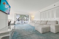 1345 West Ave in Miami Beach, FL - Building Photo - Building Photo