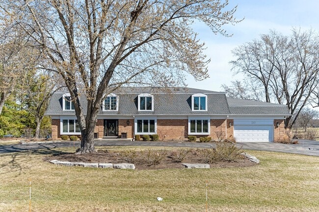 2419 Cumberland Cir in Long Grove, IL - Building Photo - Building Photo