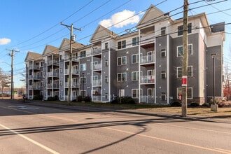 22 Marshall Street, LLC in Nashua, NH - Building Photo - Building Photo