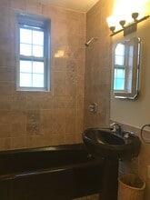 780 Bronx River Rd, Unit A35 in Yonkers, NY - Building Photo - Building Photo