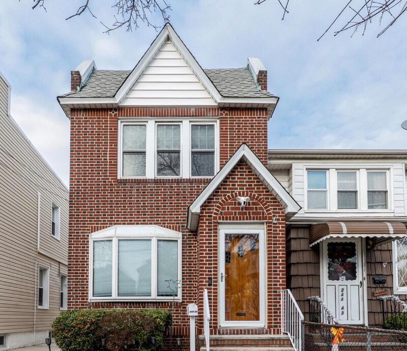 244-39 89th Ave in Queens, NY - Foto de edificio