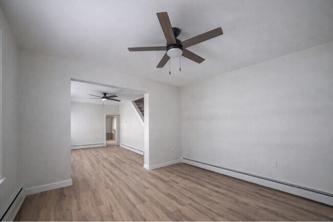 27 Penn St in Kingston, PA - Foto de edificio - Building Photo