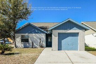 1312 Coolridge Dr in Brandon, FL - Building Photo