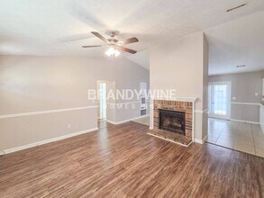 702 Dunaire Way in Jonesboro, GA - Building Photo - Building Photo