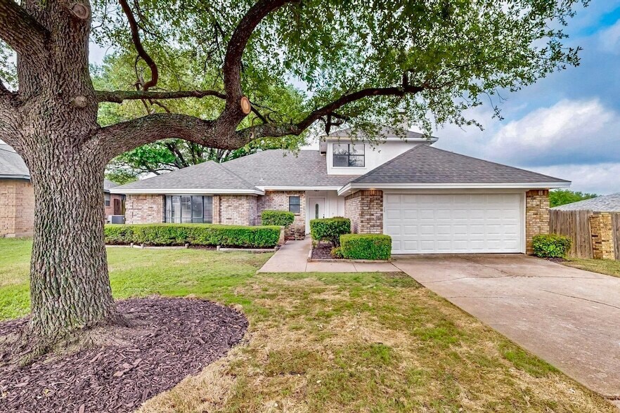 3965 Singleleaf Ln in Fort Worth, TX - Foto de edificio