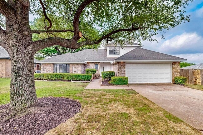 property at 3965 Singleleaf Ln