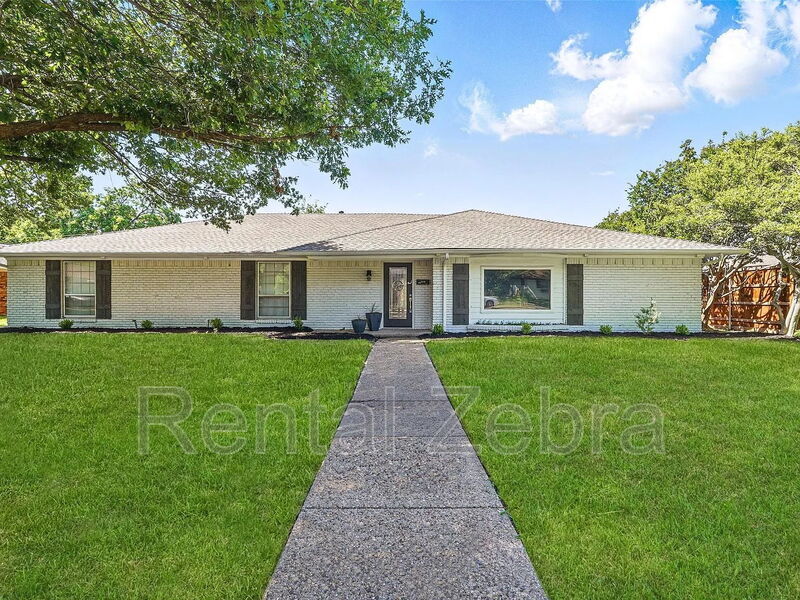 3212 Altman Dr in Dallas, TX - Building Photo