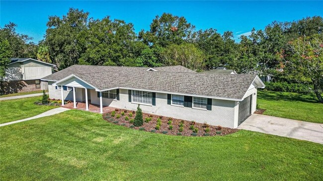 1222 Heidi Ln S in Lakeland, FL - Foto de edificio - Building Photo