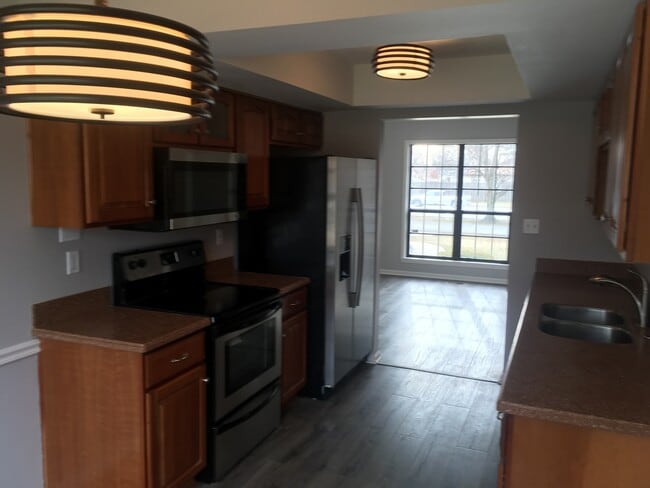 property at 2807 Dandor Rd