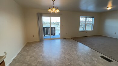 1143 Tallent Ct in Box Elder, SD - Building Photo - Building Photo