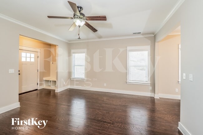 1470 Woodridge Pl in Gardendale, AL - Building Photo - Building Photo