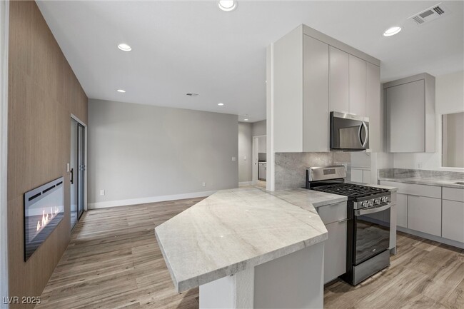 1704 Hills of Red Dr