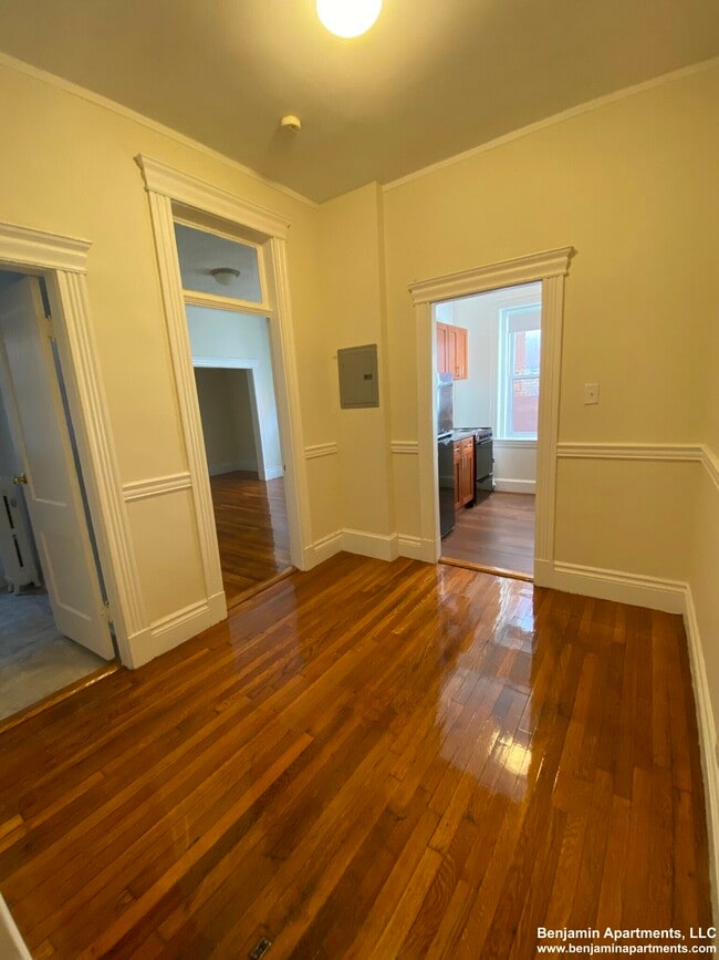 property at 5 Walbridge St
