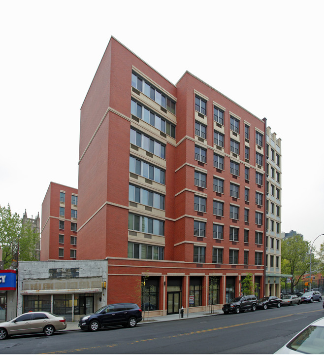 La Terraza in Bronx, NY - Building Photo