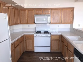 1400 Seward St-Unit -UNIT 202, #37 in Las Vegas, NV - Building Photo - Building Photo