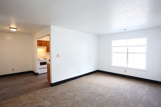 Autumn Ridge Apartments in Suffolk, VA - Foto de edificio - Interior Photo