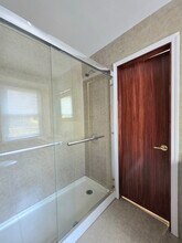 830 S 49th St, Unit 3F in Philadelphia, PA - Building Photo - Building Photo