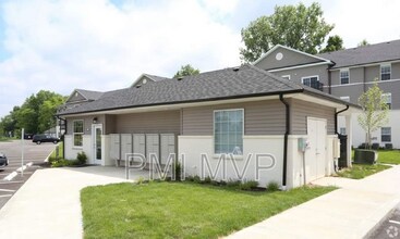866 Taylor Station Rd in Columbus, OH - Building Photo - Building Photo
