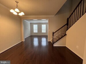 16005 Marsh Pl in Haymarket, VA - Building Photo - Building Photo