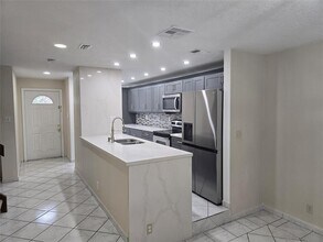 8236 9th Ct in Plantation, FL - Building Photo - Building Photo