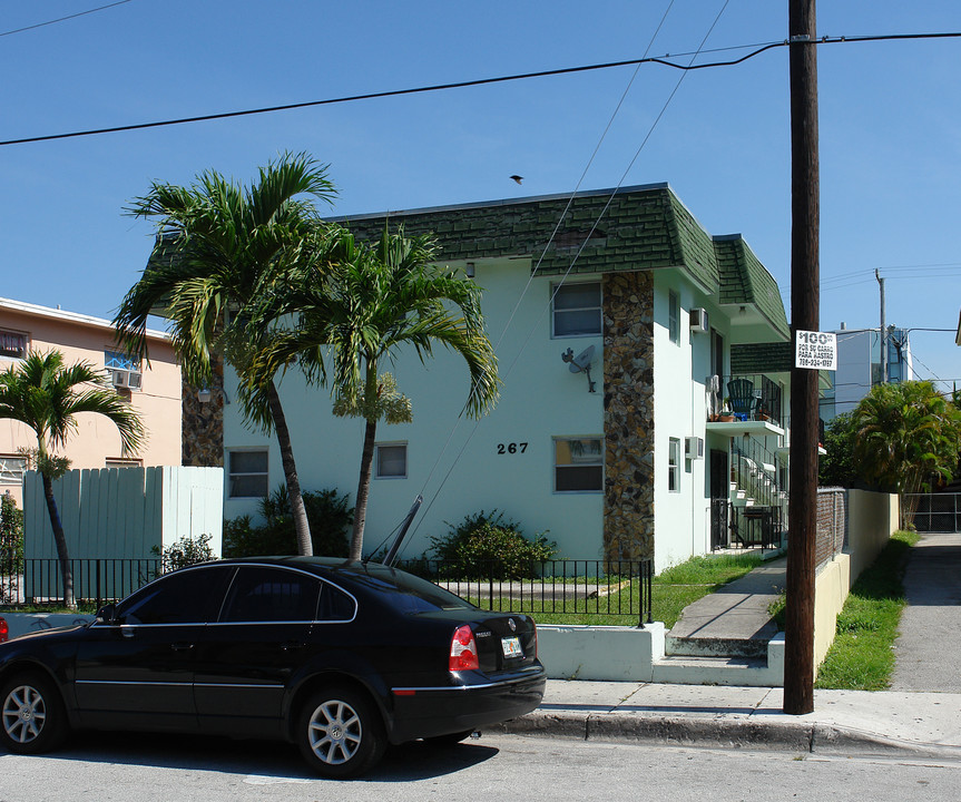 267 SW 9th St in Miami, FL - Building Photo