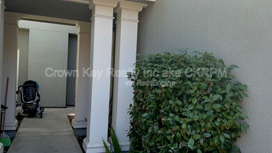 151 W Saltillo Ln in Mountain House, CA - Building Photo - Building Photo