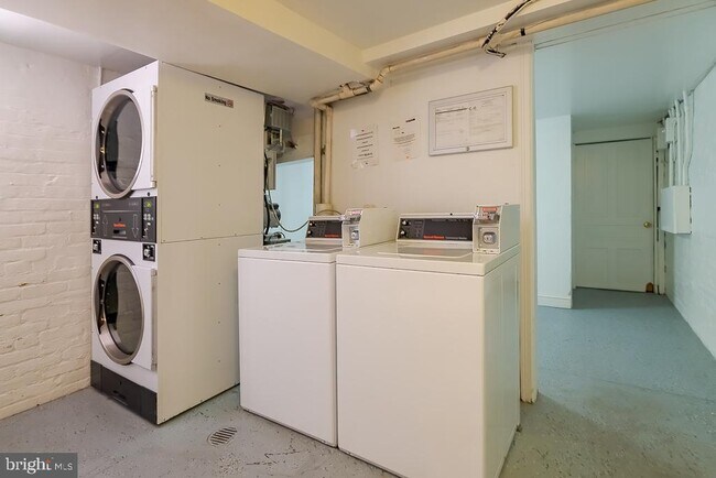 property at 298 Q St NW