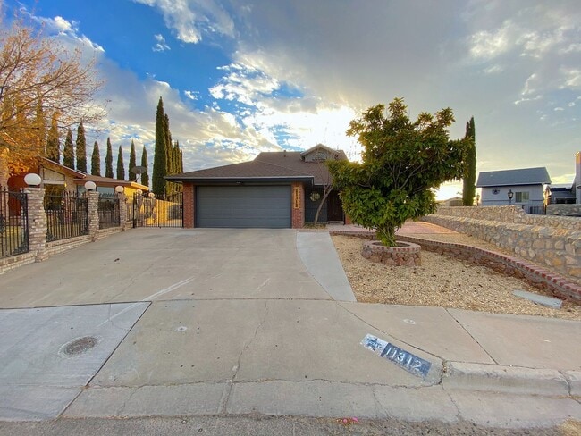 property at 11312 Lake Ontario Dr