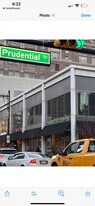 10 Commerce Ct in Newark, NJ - Building Photo