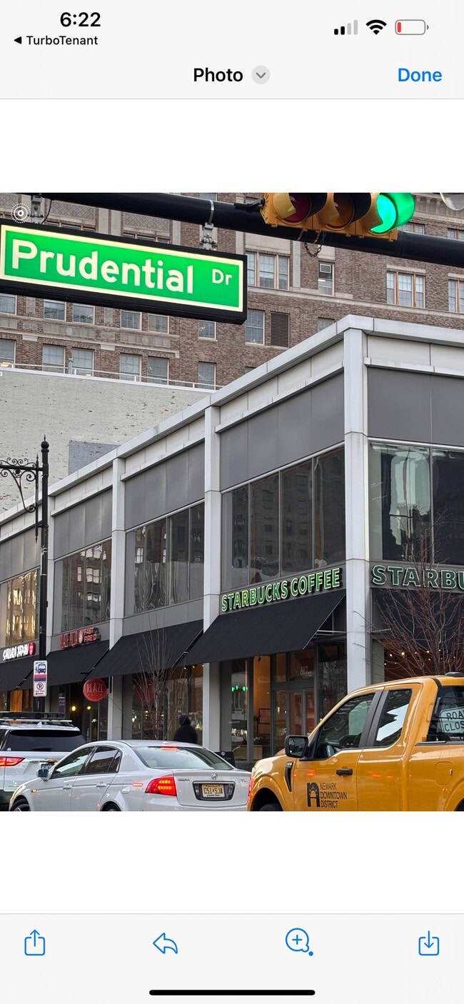 property at 10 Commerce Ct