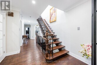 95 Caines Ave in Toronto, ON - Building Photo - Building Photo