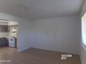 3704 E 11th St in Panama City, FL - Building Photo - Building Photo