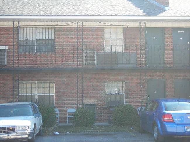 Renro Apartments in Birmingham, AL - Building Photo - Building Photo